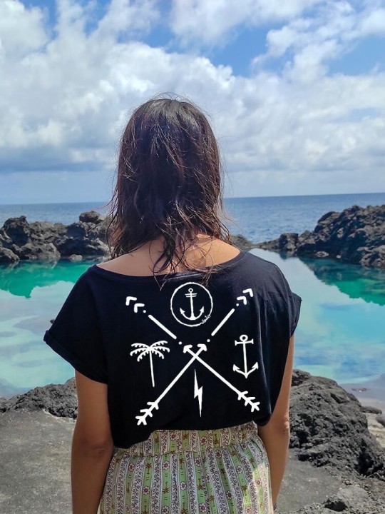 Camiseta de Mujer Negra Arrows