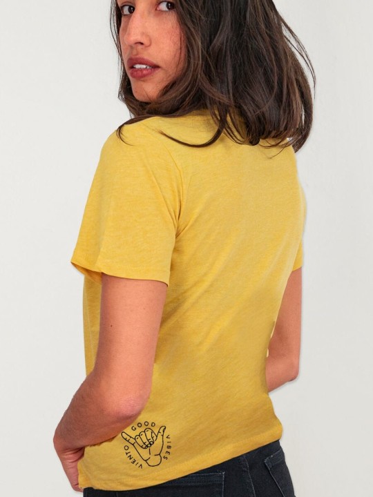 Camiseta Unisex Mostaza Sunny Whale